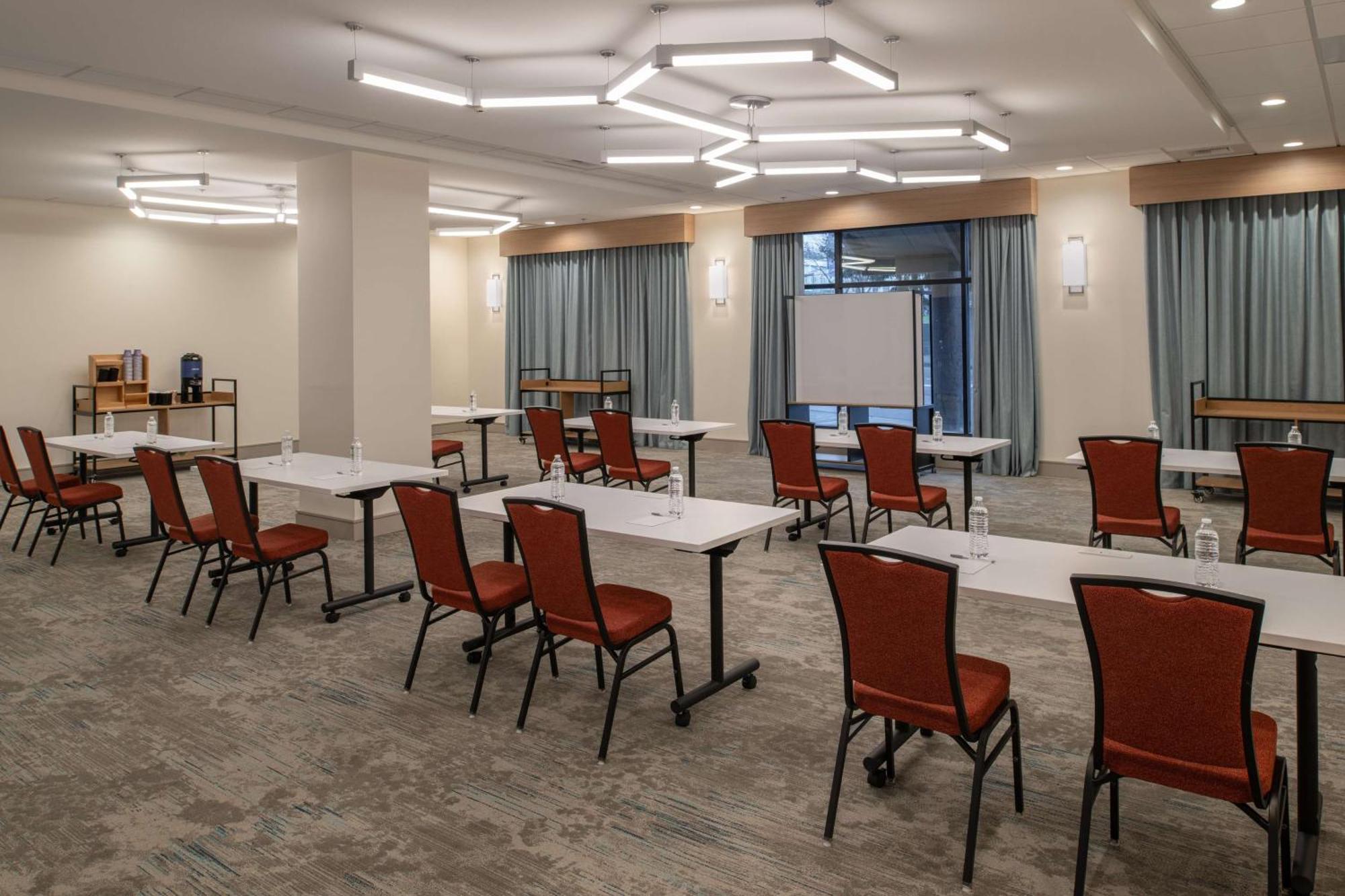 Hilton Garden Inn Tacoma Downtown Extérieur photo