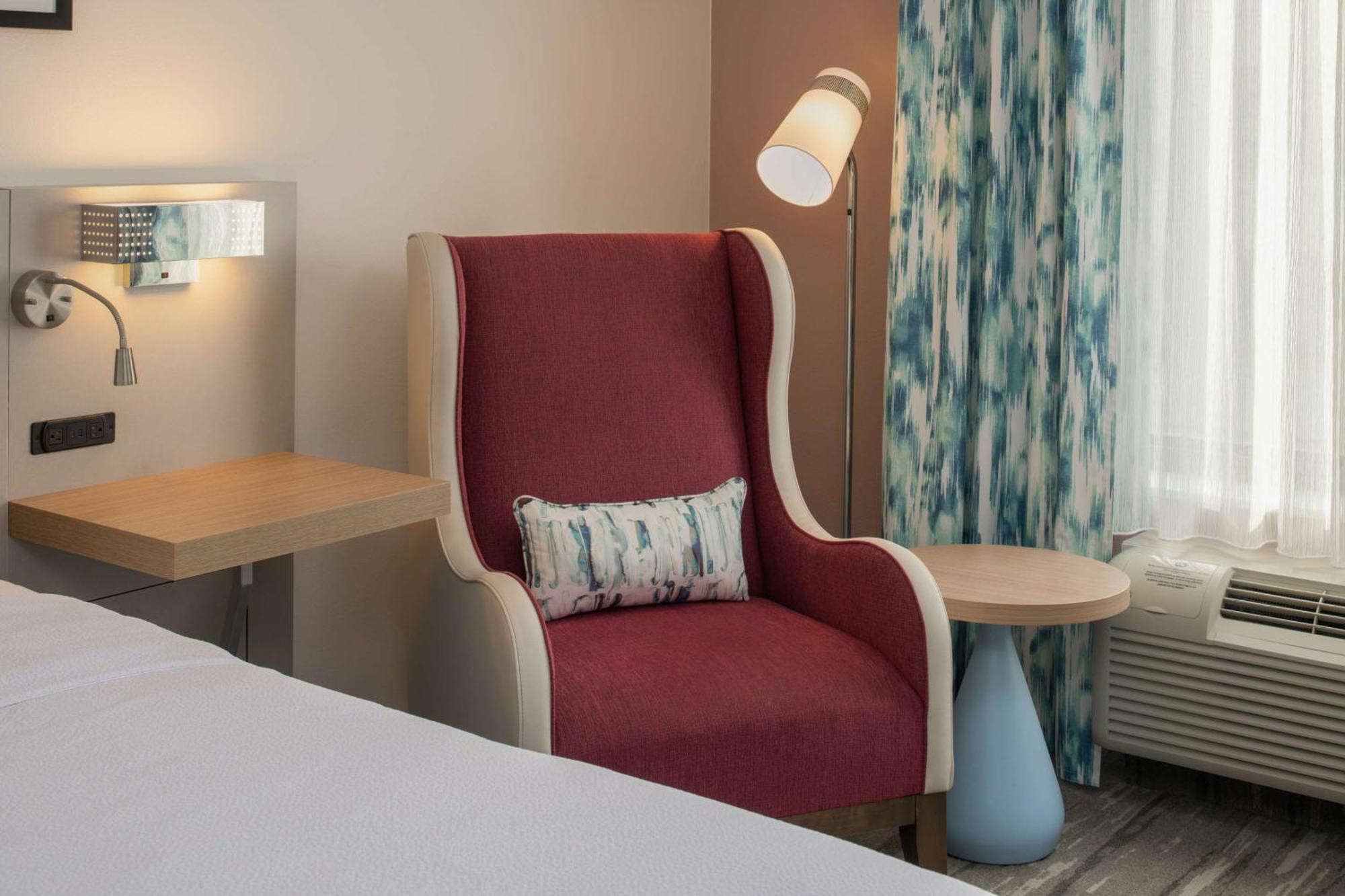 Hilton Garden Inn Tacoma Downtown Extérieur photo