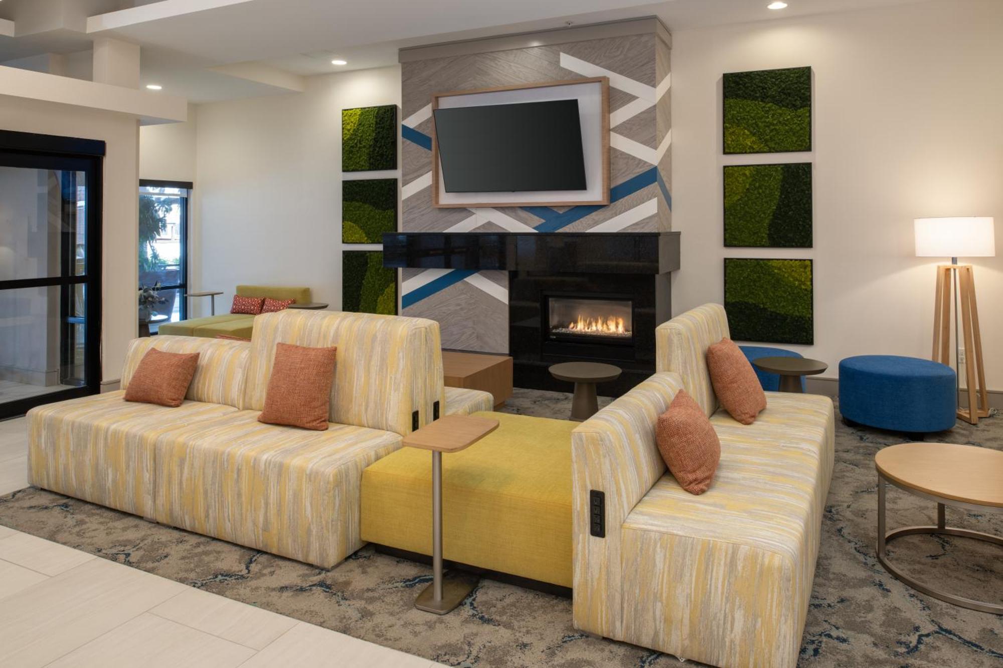Hilton Garden Inn Tacoma Downtown Extérieur photo