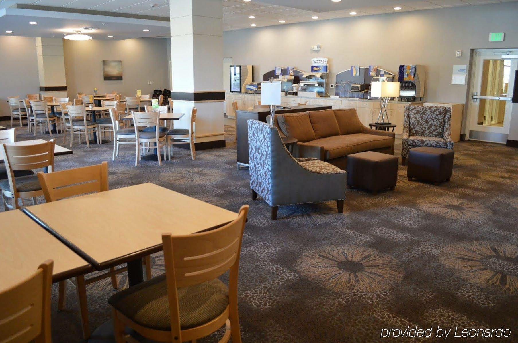 Hilton Garden Inn Tacoma Downtown Extérieur photo